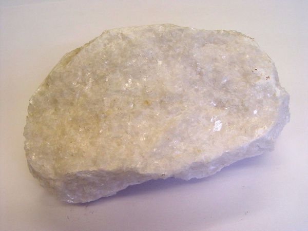 白色常见矿石图片