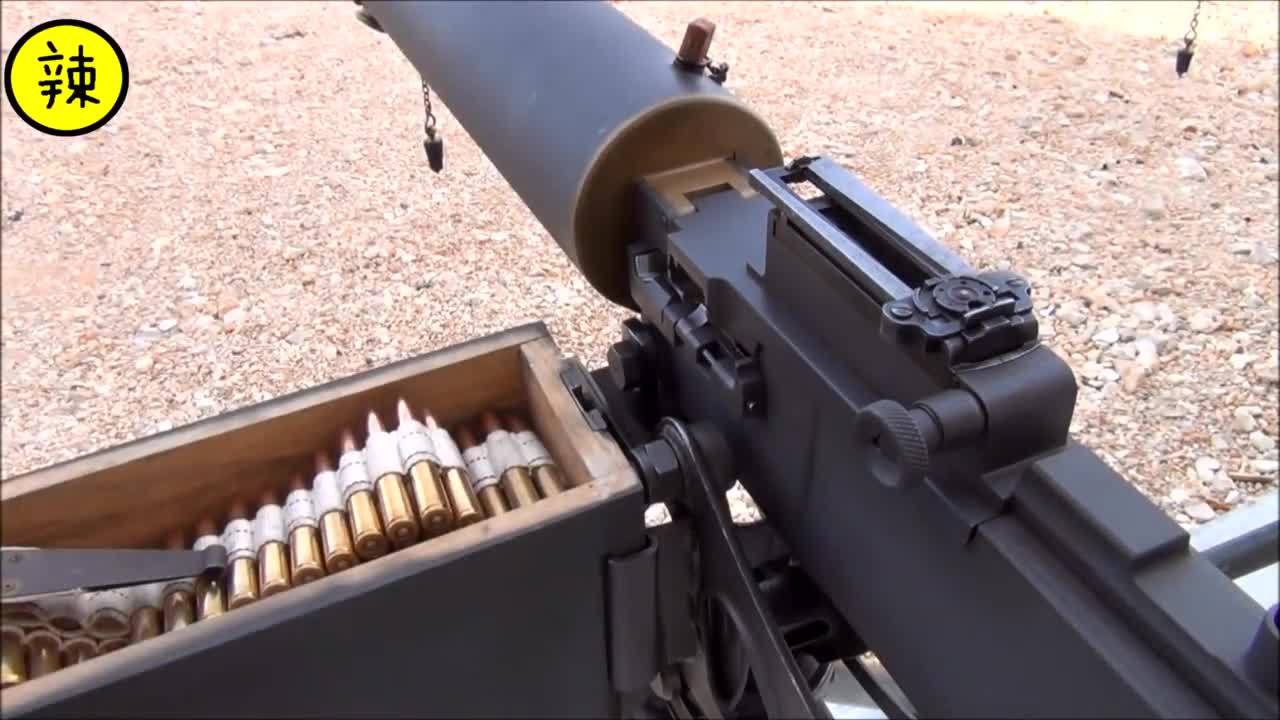详解世界上最早的自动 机枪开创者- 马克沁水冷式 重机枪