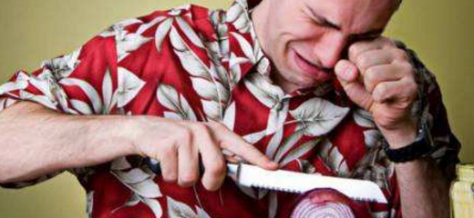 喜欢吃洋葱,怎么切洋葱才能不辣眼睛?