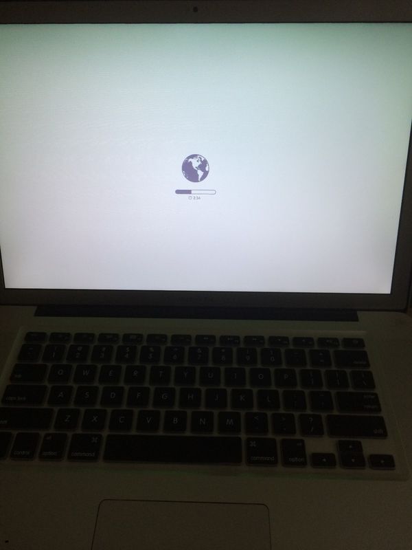 Macbook pro 开机按Command+Option+R在线