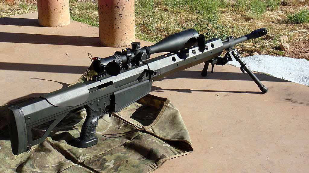 bfg-50a步枪配.50bmg穿甲弹穿透测试,此枪兼容巴雷特m82弹匣!