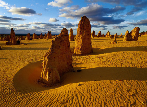 风化:沙漠是怎么变成彩虹色的?