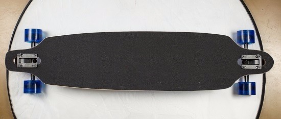 双翘滑板和长板的区别 初学者买双翘板好还是