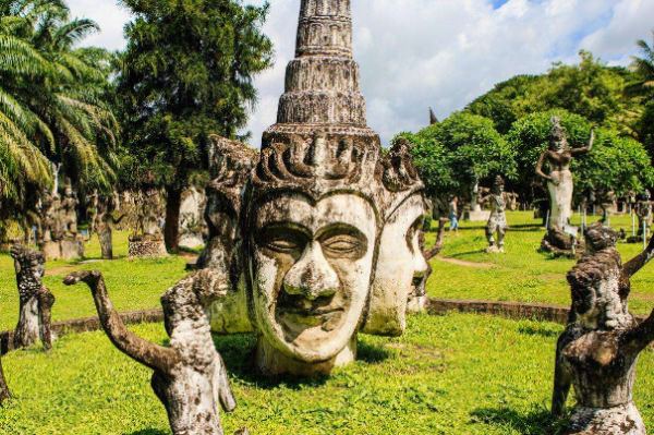 泰国旺盛硕地狱花园,名为地狱却为何如此吸引泰国人民前往?