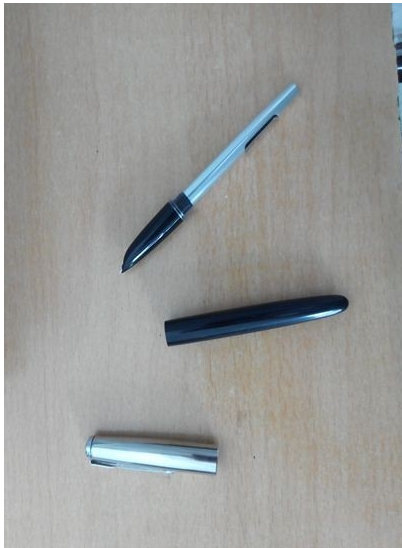 英雄钢笔如何换笔尖?