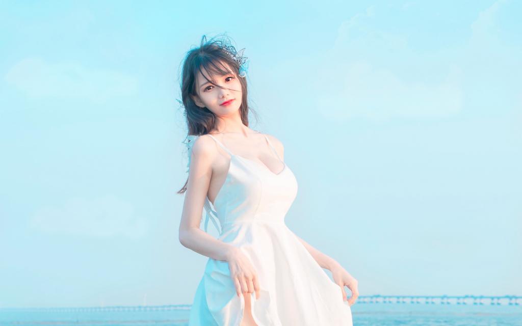 吊带短裙清纯美少女海边性感写真[图6]