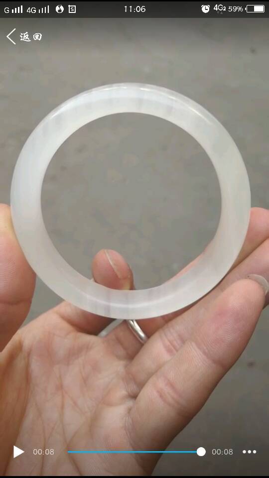 去西安旅游买了对蚕丝玉,有人跟我说是玉髓,也有人说是玛瑙,大家帮我