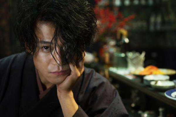 太宰治一生自杀数次,为什么最后跳河却成功了?