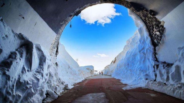 中国又一 世界奇迹,在零下极寒天气施工,开凿出全球最高海拔隧道
