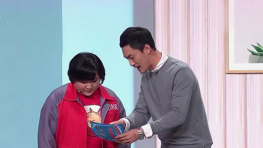 贾玲小品《 啼笑皆非》:谁还遇不到点误会,可就怕误会不好解开