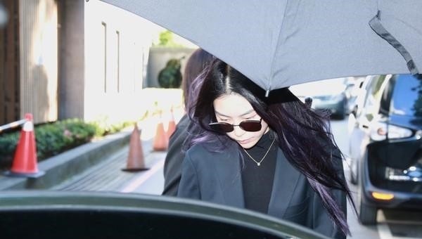 高以翔女友紫色长发