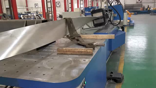 不锈钢板扭曲 数控拉弯机 型材弯曲机