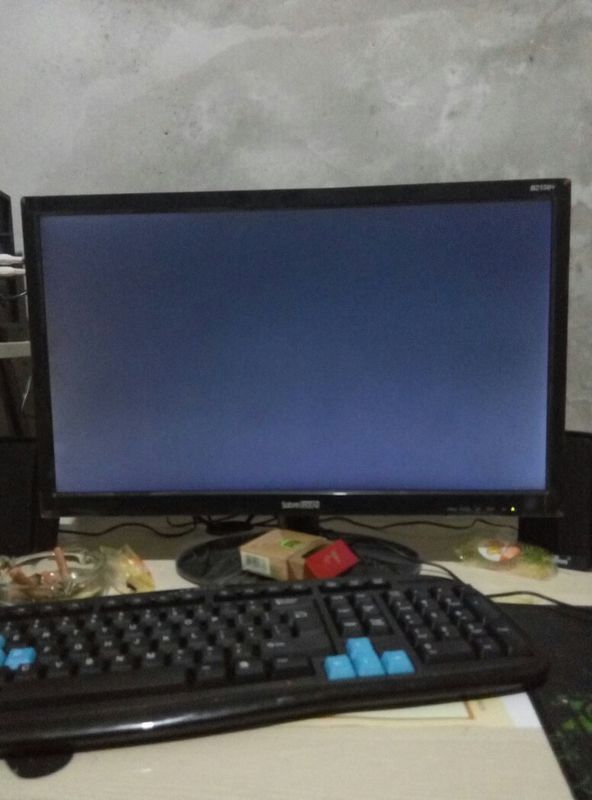 电脑开机蓝屏,进不去桌面,重启就好了,但是每次