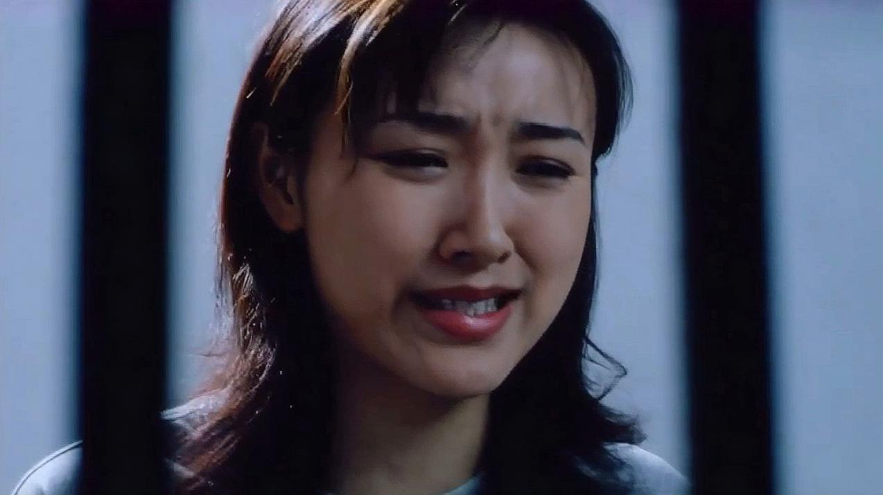 死刑宣判之后:美女说起"卖淫"的痛苦往事,留下了伤心的泪水!