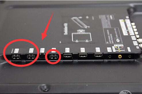 三星led液晶电视 usb插口在哪里