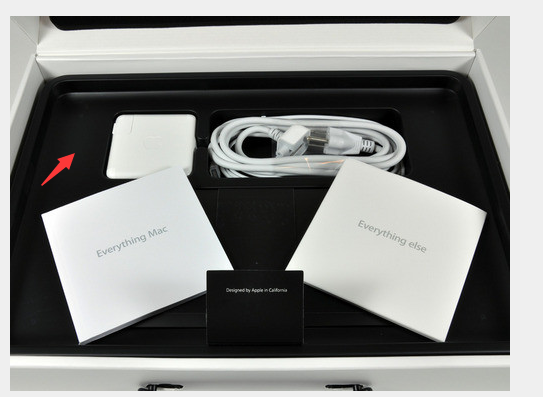 的黑色\/白色托盘是什么材质的?PVC?PET?