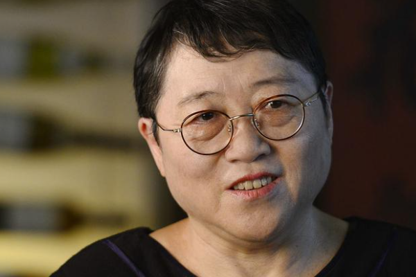 李银河谈女性年龄焦虑,称生命有价值就不会有太多焦虑,你认可这种观点