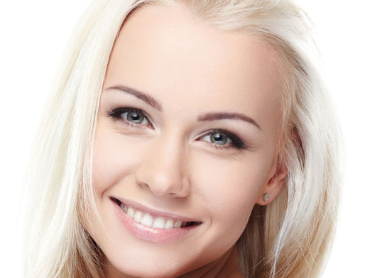 太阳穴脂肪填充,割眼袋,腰部吸脂手术十五天了