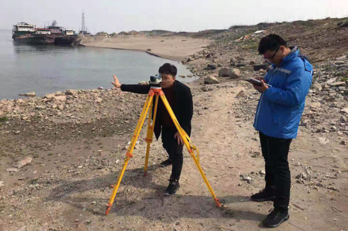 四等水准测量中k值有4687和4787,我怎么看一把尺子是4687的还是4787的