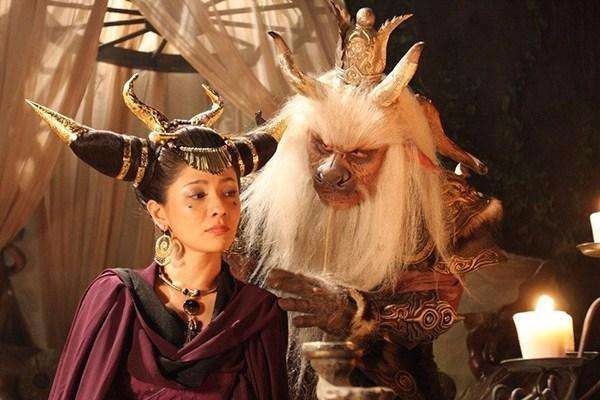 在西游记中,孙悟空与牛魔王,铁扇公主,红孩儿,如意真君这一家子的故事