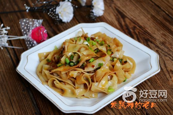 葱油凉拌馄饨皮怎么做好吃