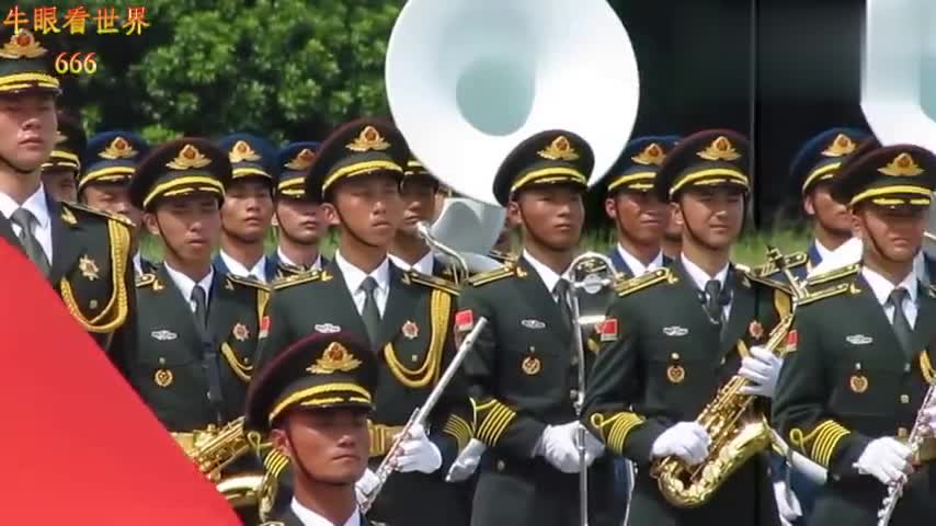 中国人民解放 军驻港部队三军仪仗队汇报演出,震撼全场,一起点赞