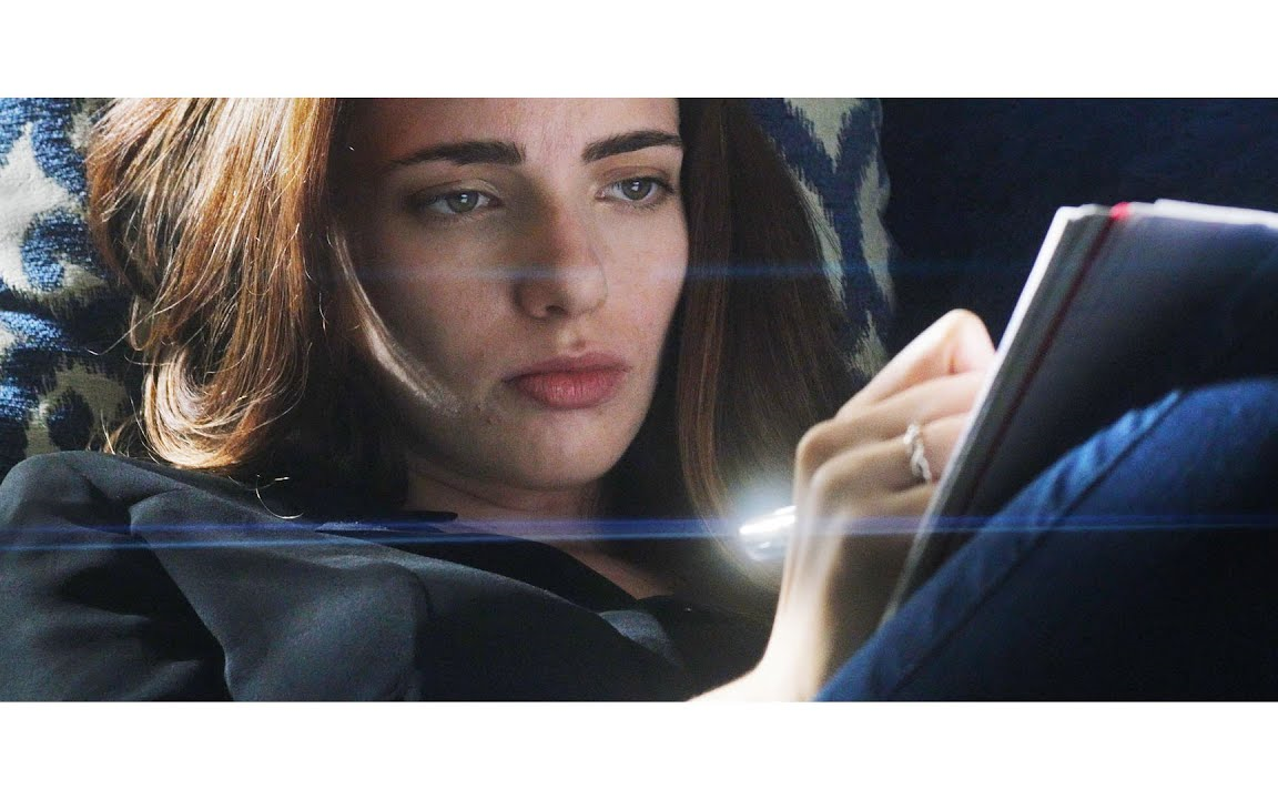 人物特写镜头拍摄!】专业电影摄影师教你拍摄富有情绪的人物特写镜头