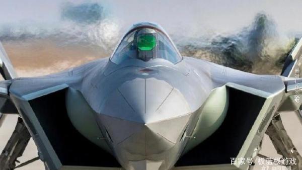 歼20尾翼高清大图首秀,它的外表设计怎么样?
