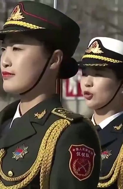 中國解放軍三軍儀仗女兵!她們究竟多有氣質?這顏值瞬間愛上了