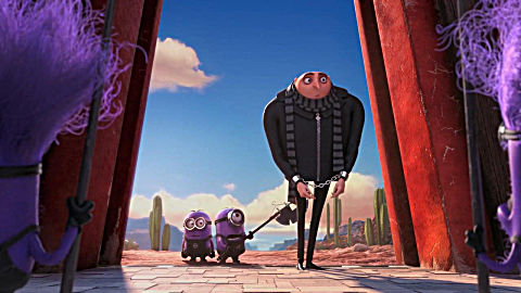 神偷奶爸2:迷惑变异小黄人失败,格鲁一路狂爬逃命