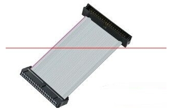 电脑液晶显示器出现一条绿色竖的条纹是怎么回