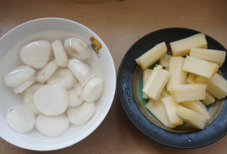 马蹄加甘蔗煮水有什么作用