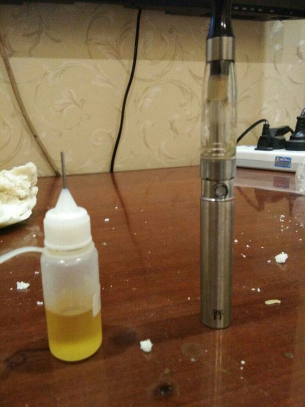 问一下电子烟有啥危害吗?为啥我舌头变黑黄色