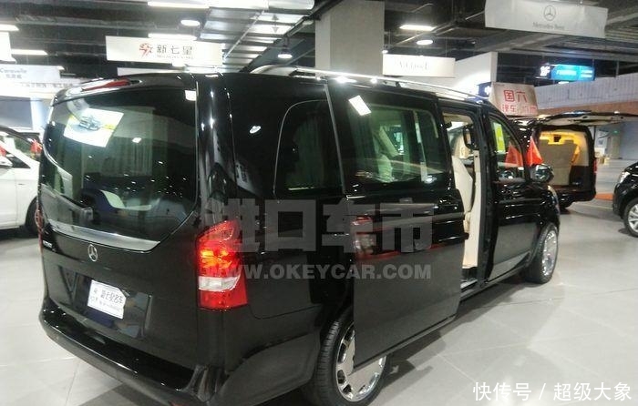 奔驰和迈巴赫版