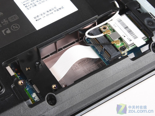 联想g460笔记本电脑无线网卡是机子本身带有吗?