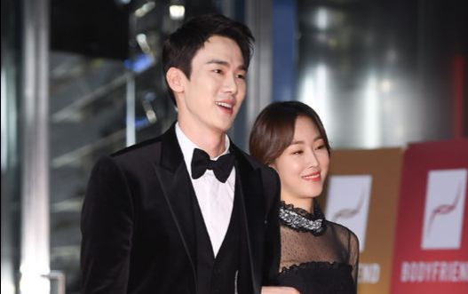 sbs 演技大赏【柳演锡x徐玄振】最佳情侣奖幕后采访 中字