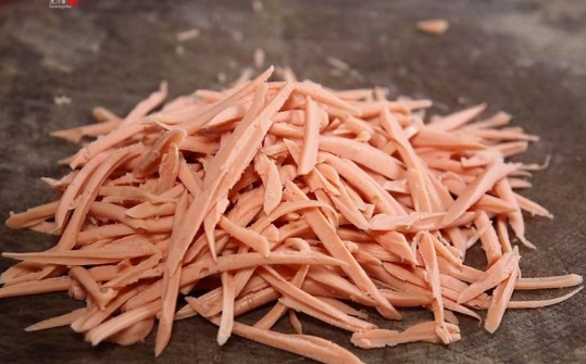 辣椒炒火腿肠怎么做好吃,辣椒炒火腿肠的家常做法有哪些?