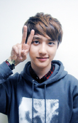 求exo嘟嘟的发型照片,短发的也可以,不过要高清与正面