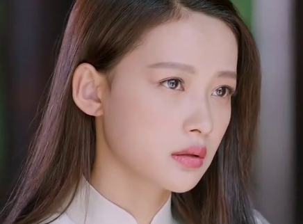 《 因为遇见你》第30集看点:张雨欣设计抢夺金缕阁继承人 果果黑化开