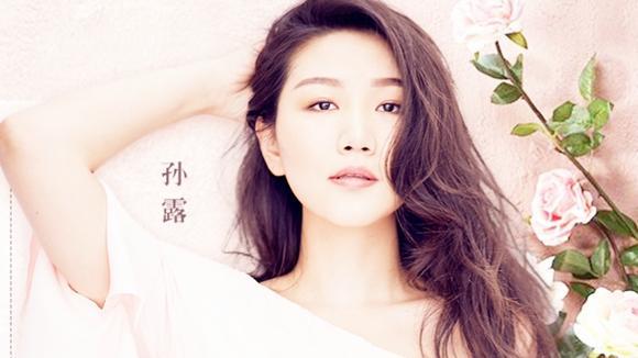 孙露《光辉岁月》熟悉的歌曲,但是你不一定听过这样的版本