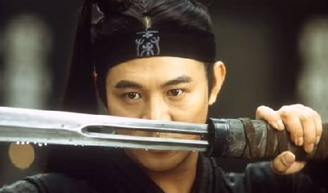 电影《英雄》中,残剑为何到最后不杀秦王?