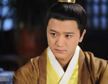 明翰合作主演古装情感剧《上错花轿之三嫁奇缘》饰演吴天;同年与黄觉