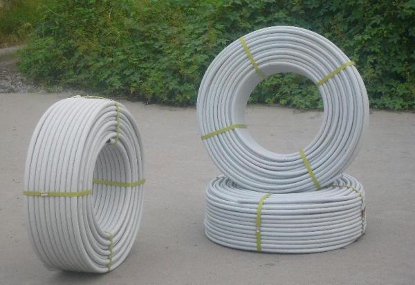 参考资料来源:百度百科-半硬质塑料