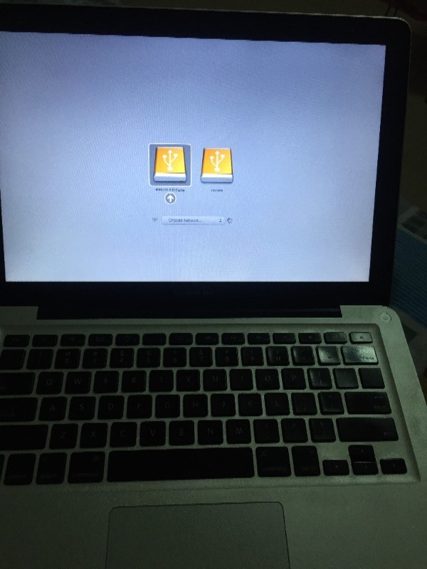 苹果笔记本重装mac系统用u盘装的。新换的硬