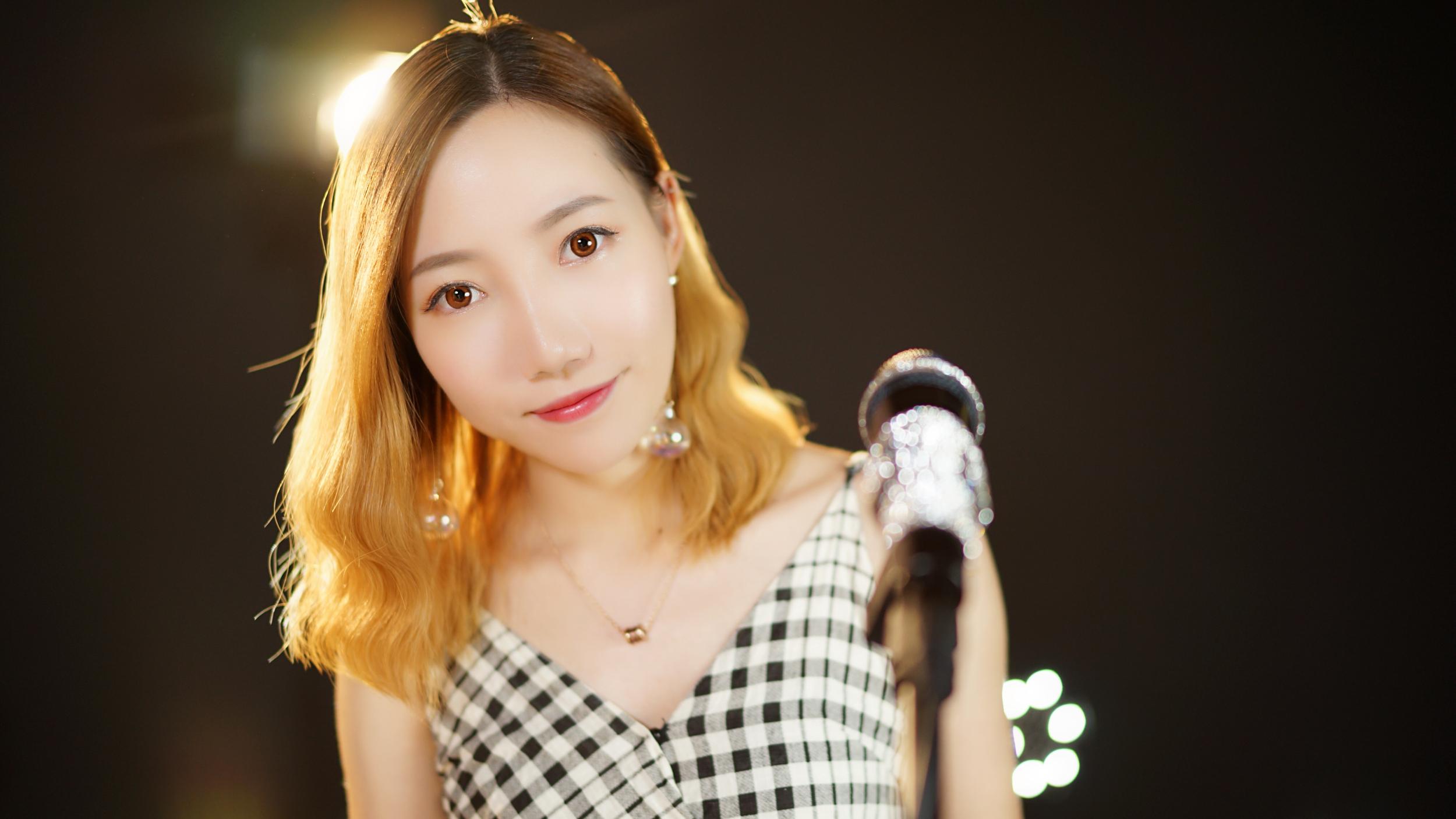 女生弹唱张学友《遥远的她》凄美动听情歌,动人心弦-kie music-亮声.