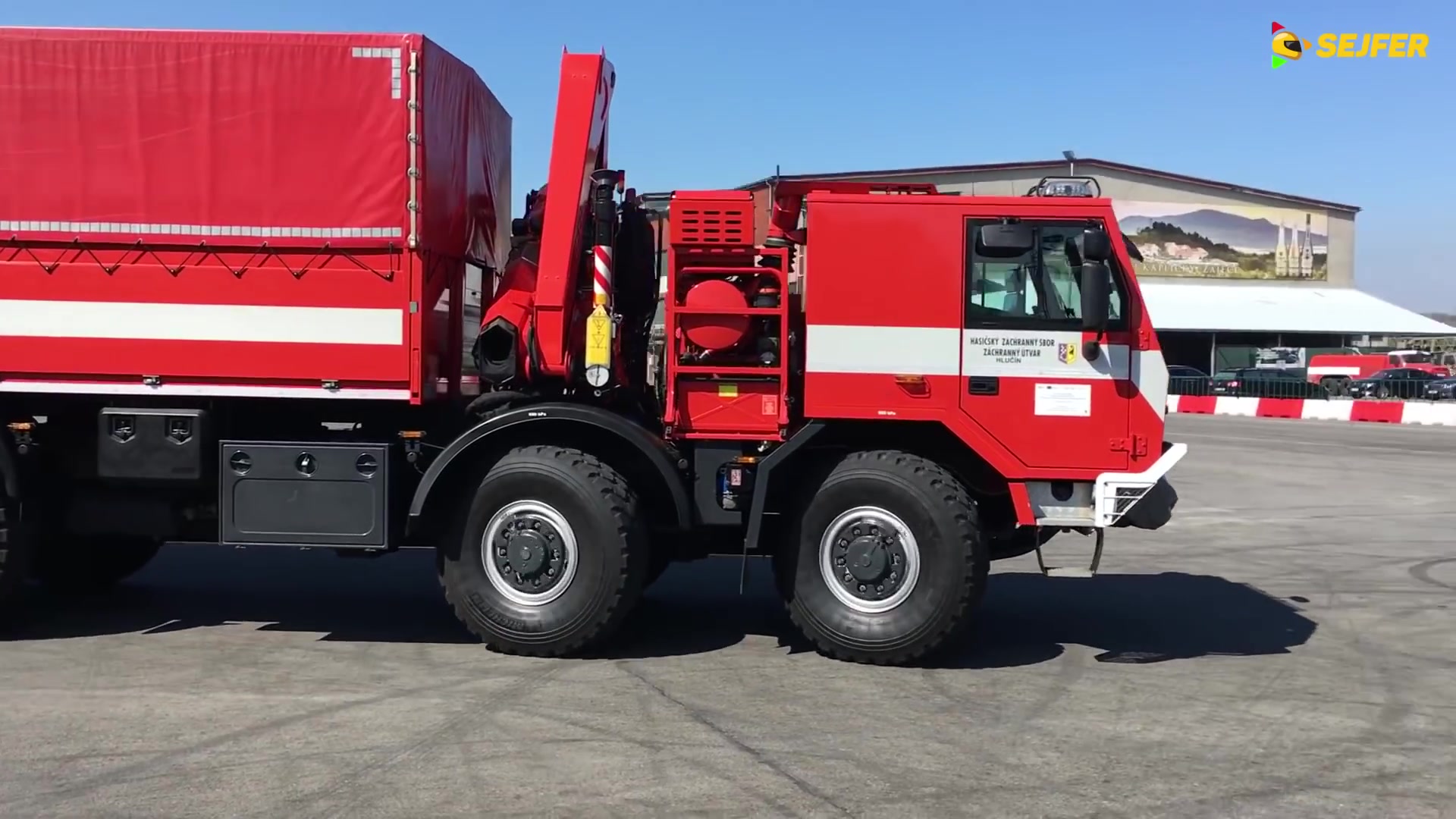 太拖拉卡车展示