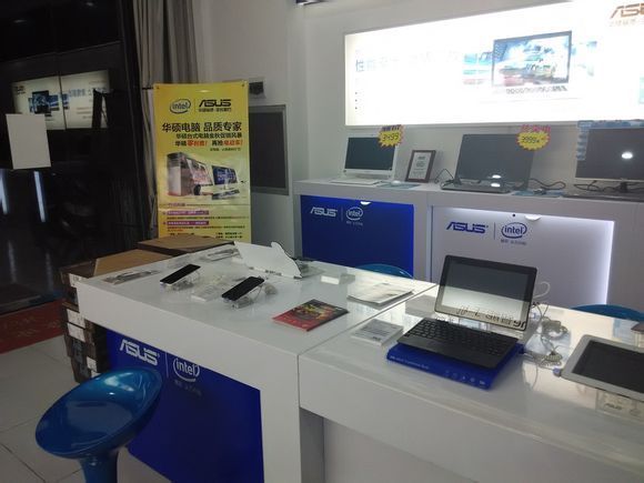 辉县有正规的华硕电脑专卖店吗
