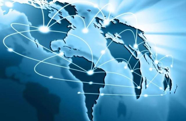 在经济全球化的背景下,大学生应该如何爱国?