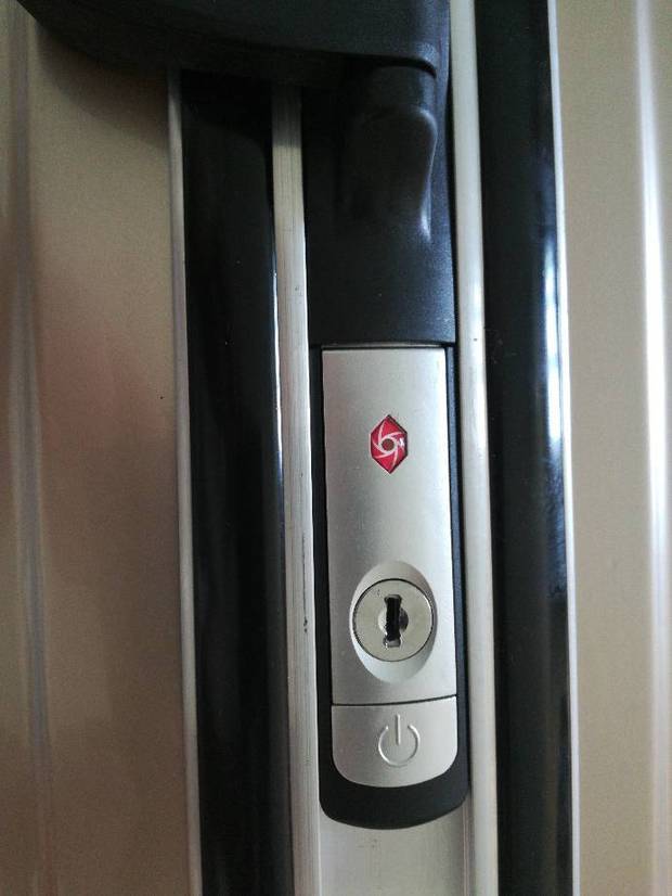 三位数密码箱怎么设置密码的?