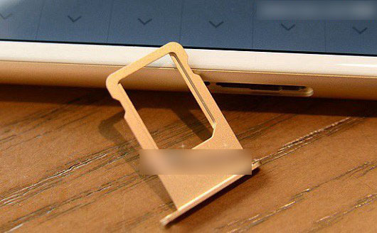 苹果手机换卡时用不用关机?